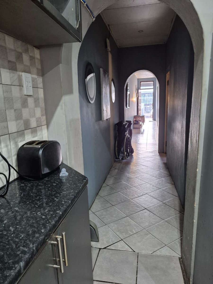 4 Bedroom Property for Sale in Woodstock Western Cape